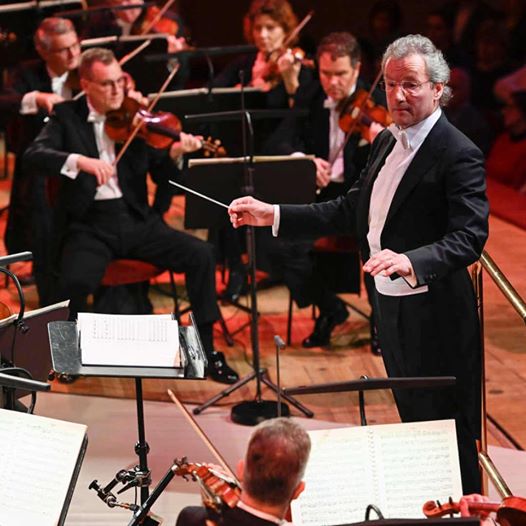 Franz Welser-Möst & The Cleveland Orchestra - Brucknerhaus Linz