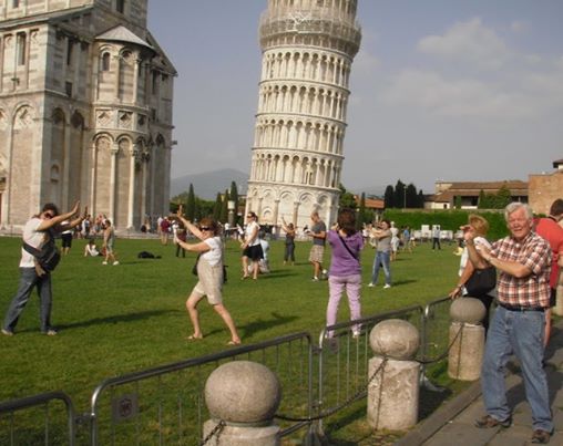 Encontro para endireitar a Torre de Pisa